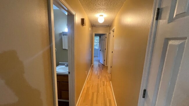 Building Photo - 110 Hill Blvd