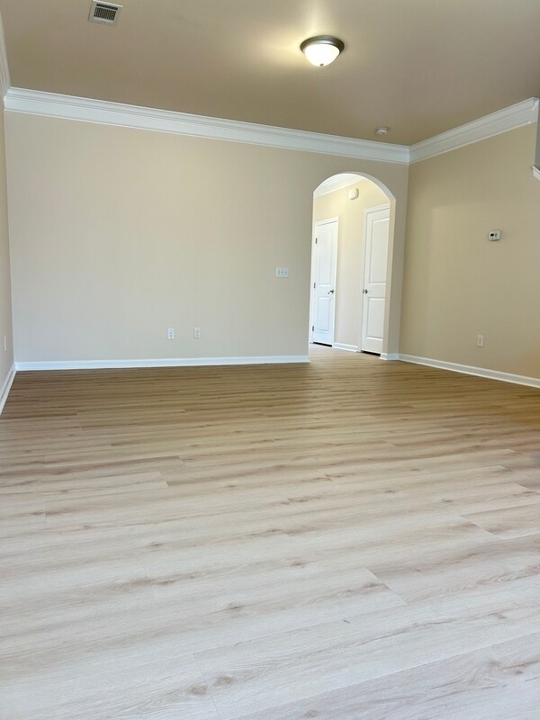 Building Photo - 128 Awendaw Way