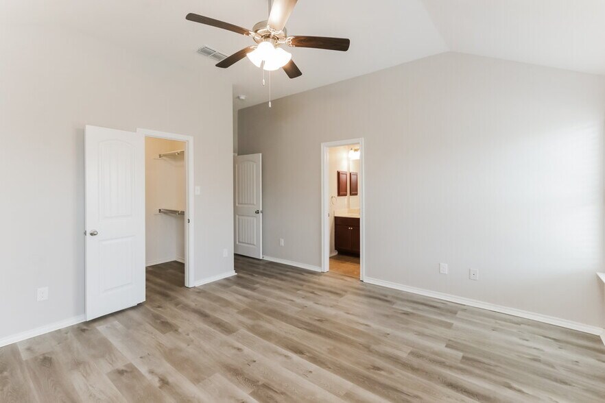 Building Photo - 318 Billy Wickliffe Dr