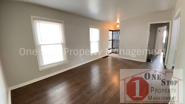 Building Photo - Beautiful 3 Bedroom 1 Bathroom in Independ...