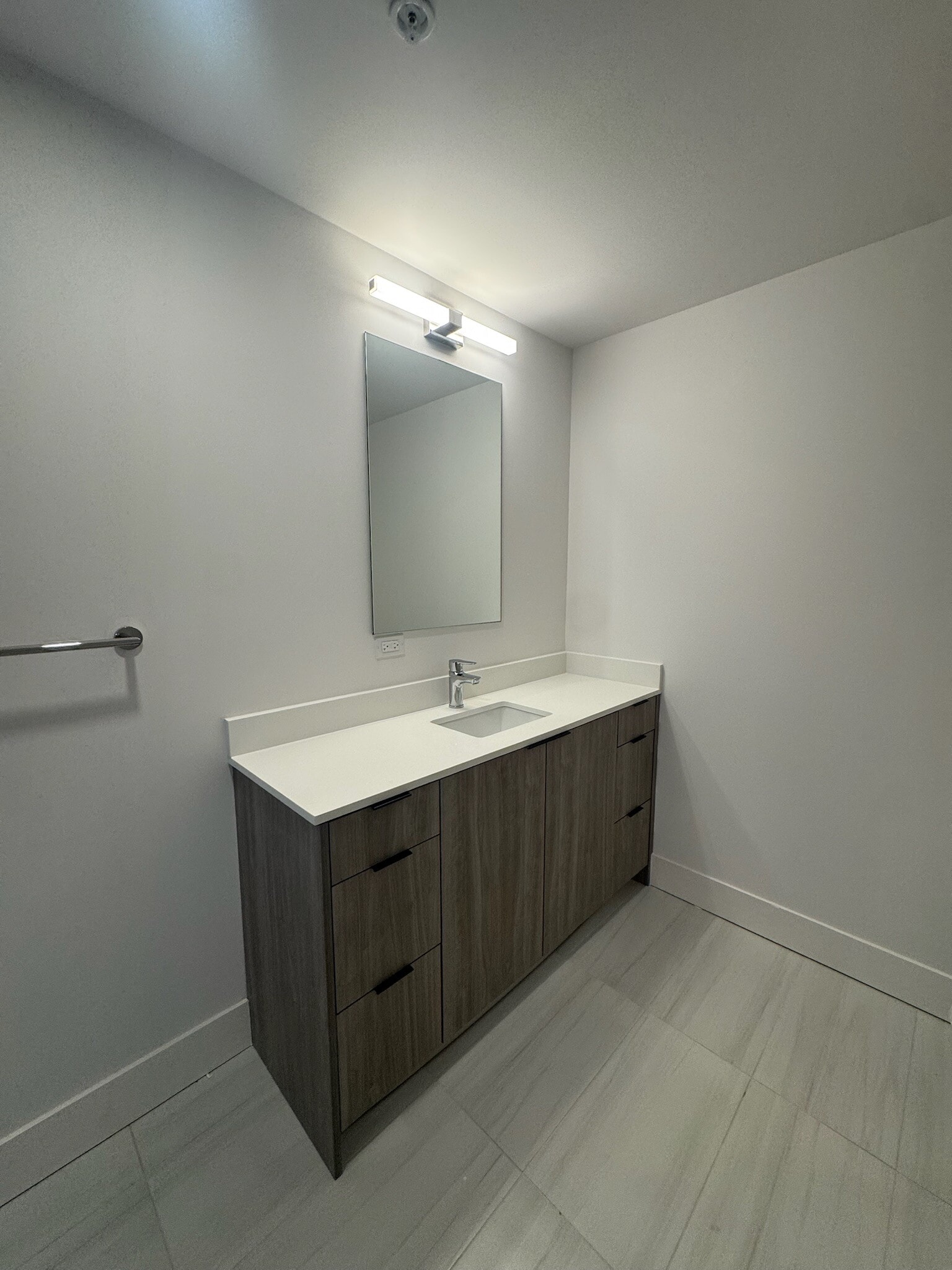 Building Photo - 2459 Fillmore St