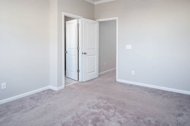 Building Photo - 268 Rubrum Dr