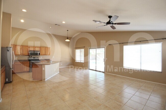 Building Photo - 10234 E Javelina Ave