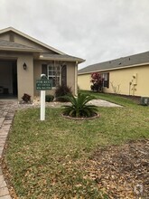 Building Photo - 304 Acadia Dr