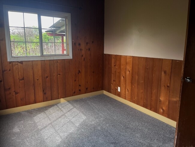 Building Photo - 2020 Euclid Ave