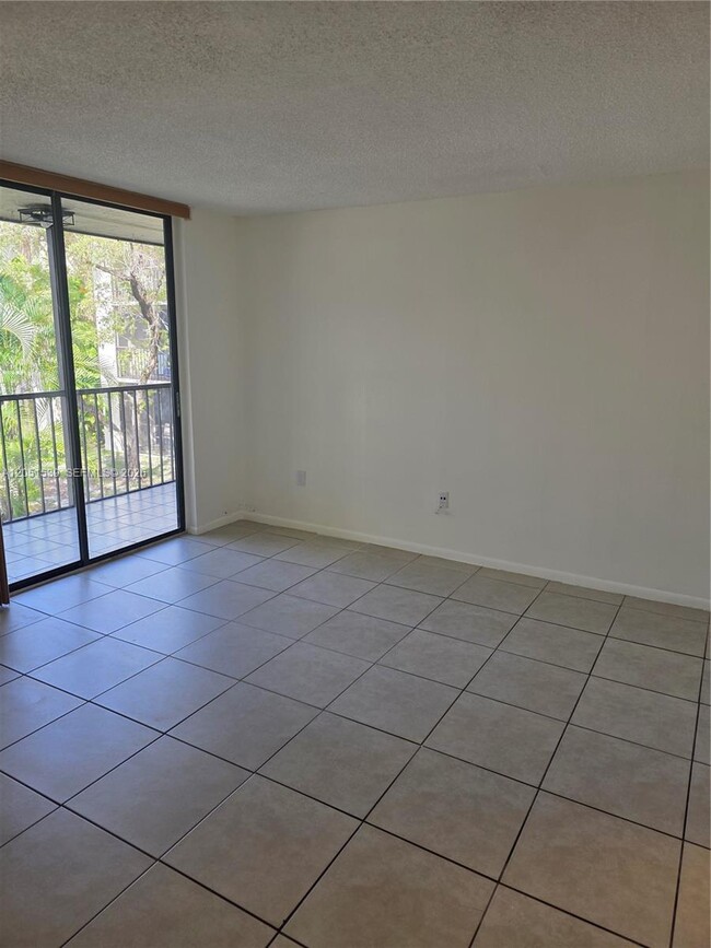 Building Photo - 8025 SW 107th Ave