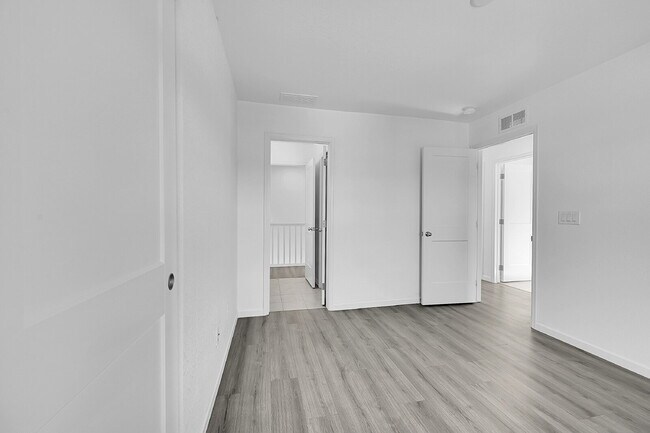 Building Photo - $3,125.00 - 4 Bedroom, 3.5 Bathroom, Singl...