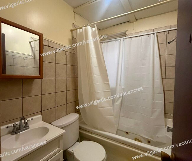 Building Photo - 4013 Pulaski St
