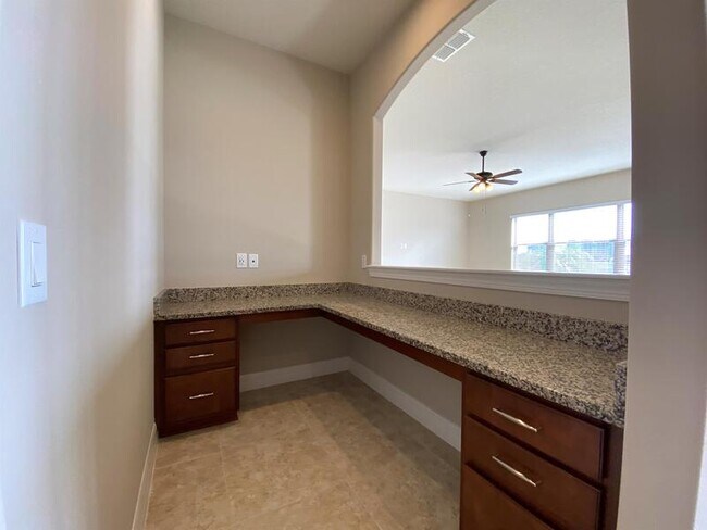 Building Photo - 11316 Lemon Lake Blvd