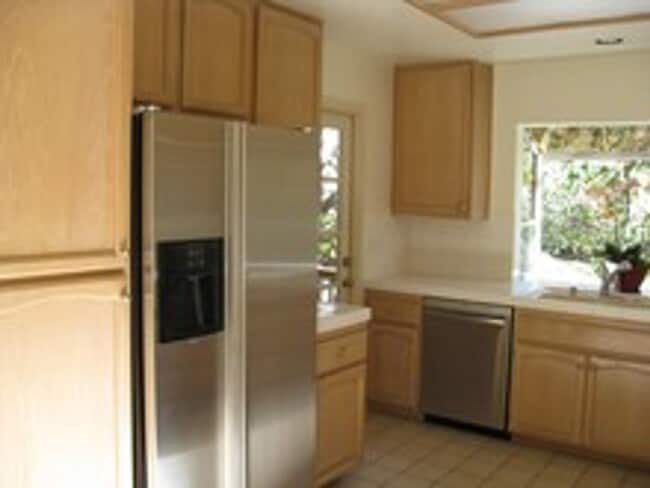 Building Photo - Spacious La Costa 3BR/3BA Townhome; gated complex w/pool, spa and tennis