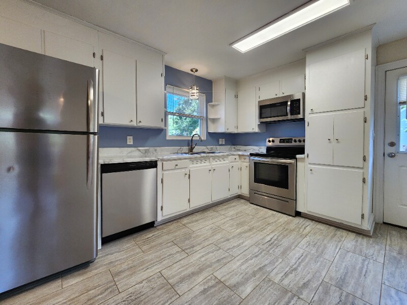 Building Photo - 226 Brookdale Ave