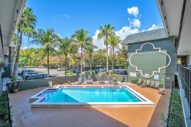 Building Photo - 3245 Virginia St