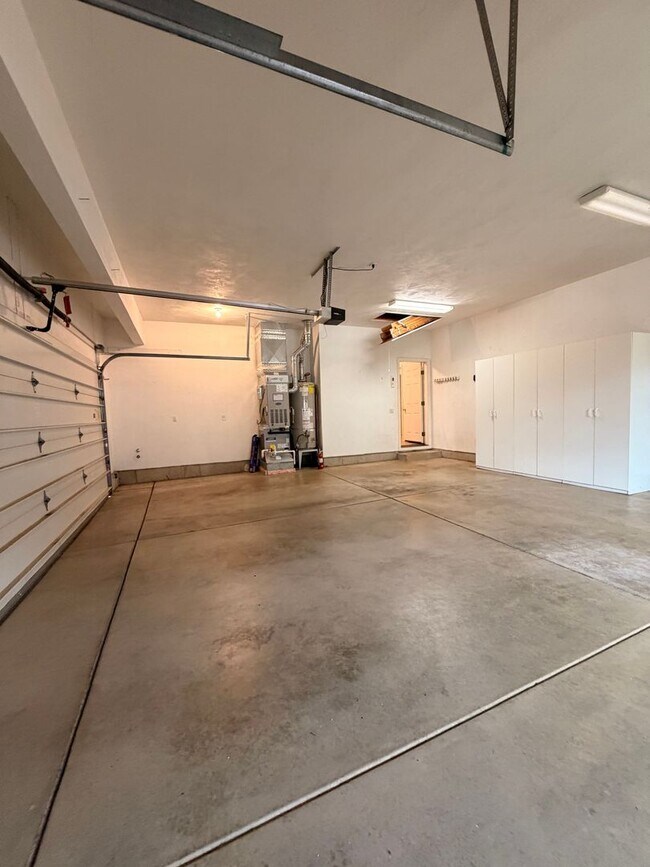 Building Photo - 3- Bedroom home in Hayden Bridge