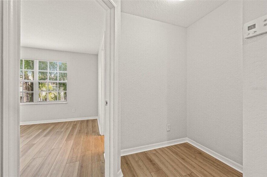 Building Photo - 10979 Winter Crest Dr