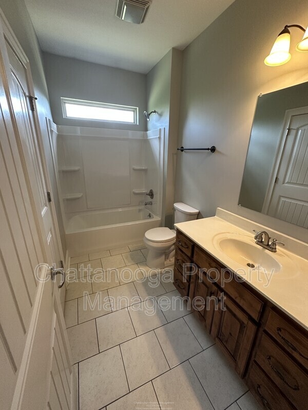 Building Photo - 9936 Falcon Crest Dr