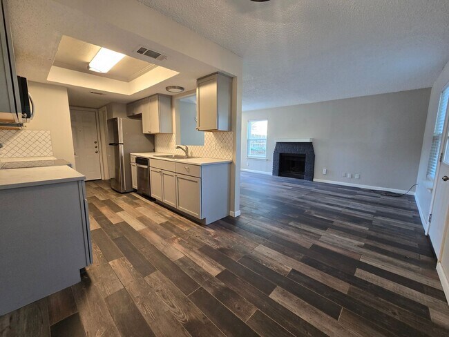 Building Photo - 8810 Springmail Cir