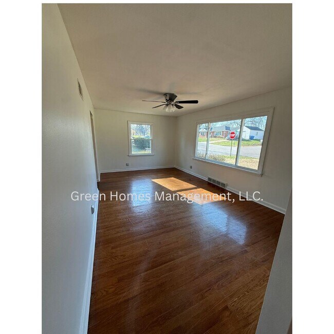 Building Photo - 895 Harrison St