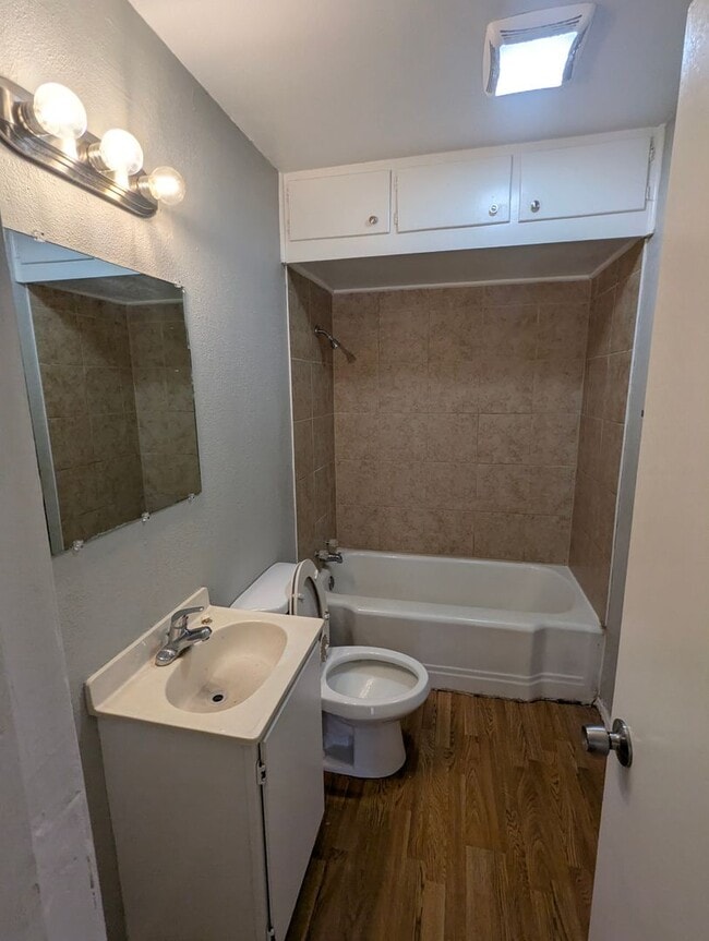 Building Photo - 4314 32nd St