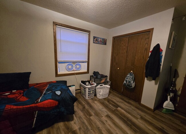 Building Photo - 3218 Oak Knoll Dr