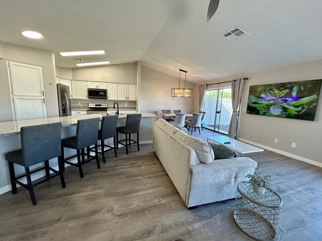 Building Photo - 4212 E Sandia St