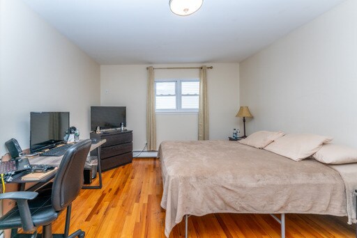Building Photo - 4304 Meadowview Ave