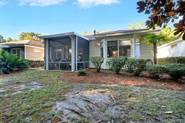 Building Photo - 39 Andover Pl