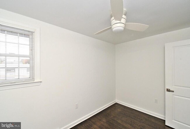 Building Photo - 201 Montgomery Ave