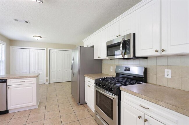 Building Photo - 312 Eagle Way