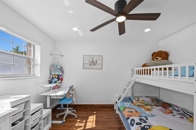 Building Photo - 3460 N 46th Ave