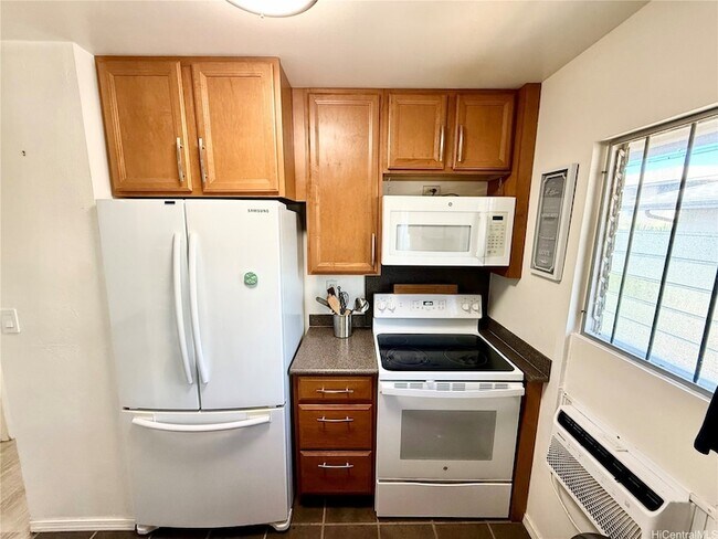 Building Photo - 68-077 Au Street Unit 3C