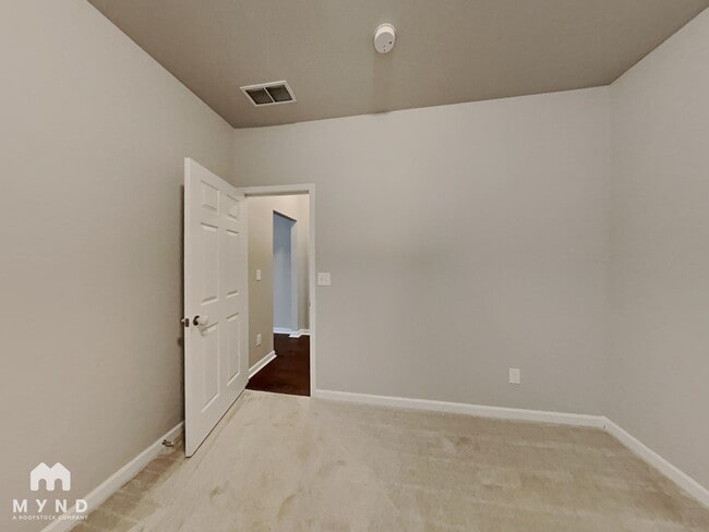 Building Photo - 2557 Kolb Manor Cir SW