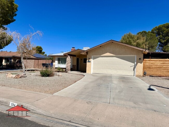 Building Photo - AVAILABLE NOW