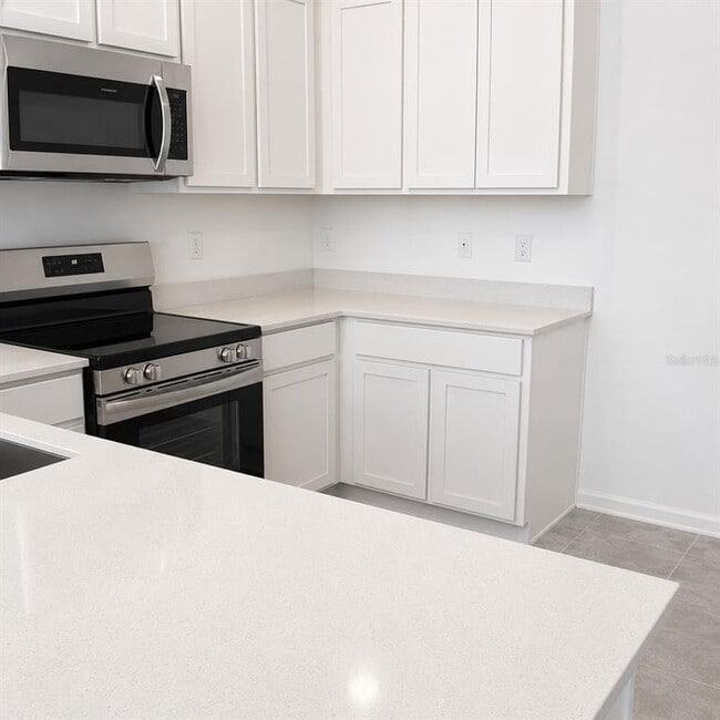 Building Photo - 2528 Skyline Lp