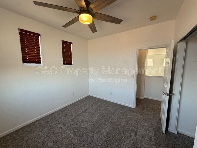 Building Photo - 10477 Albert Dr