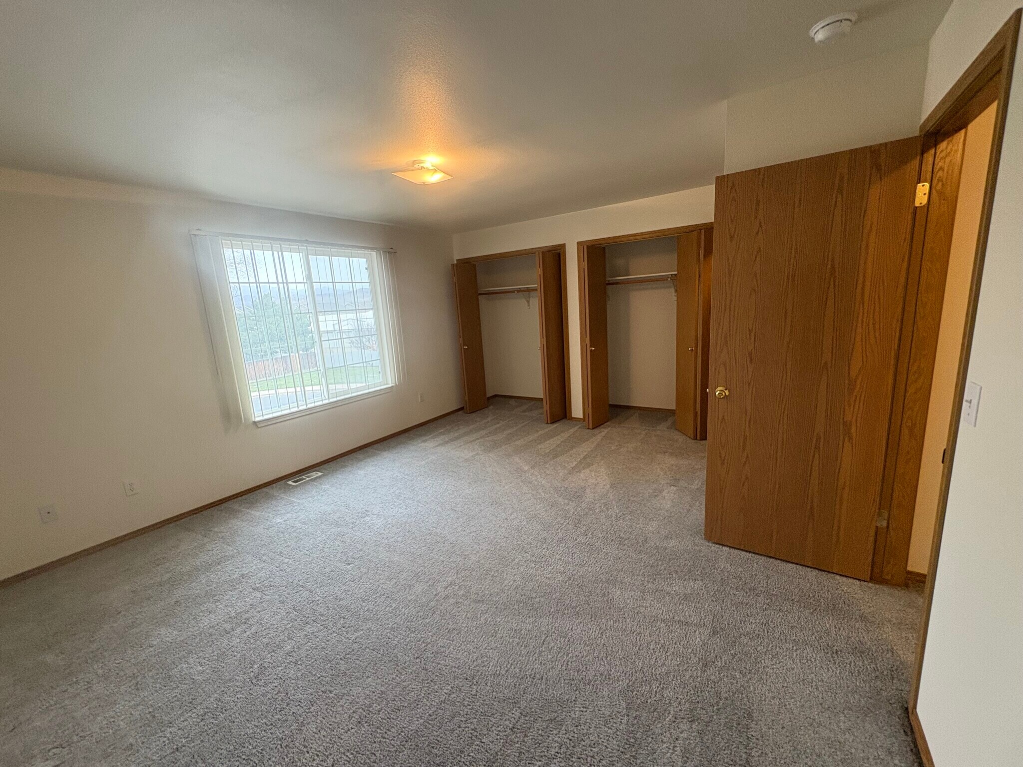 Building Photo - 3541 S Poco Loco Pl