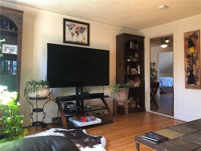 Building Photo - 12 Washington St