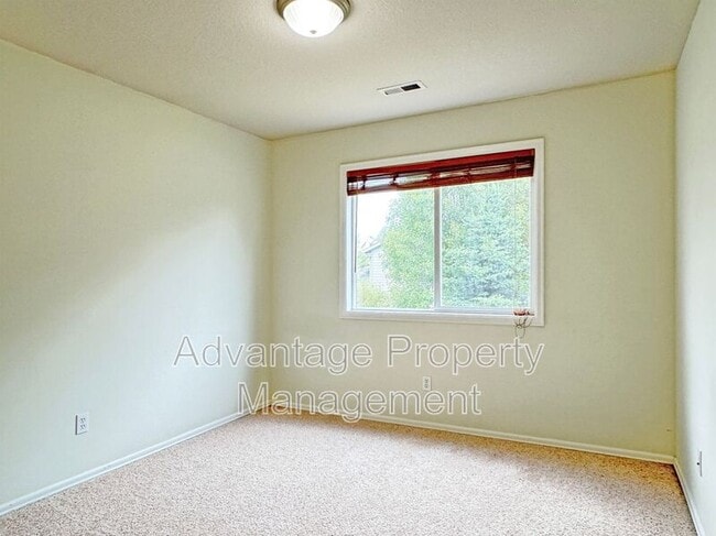 Building Photo - 1235 SE Brookside Way