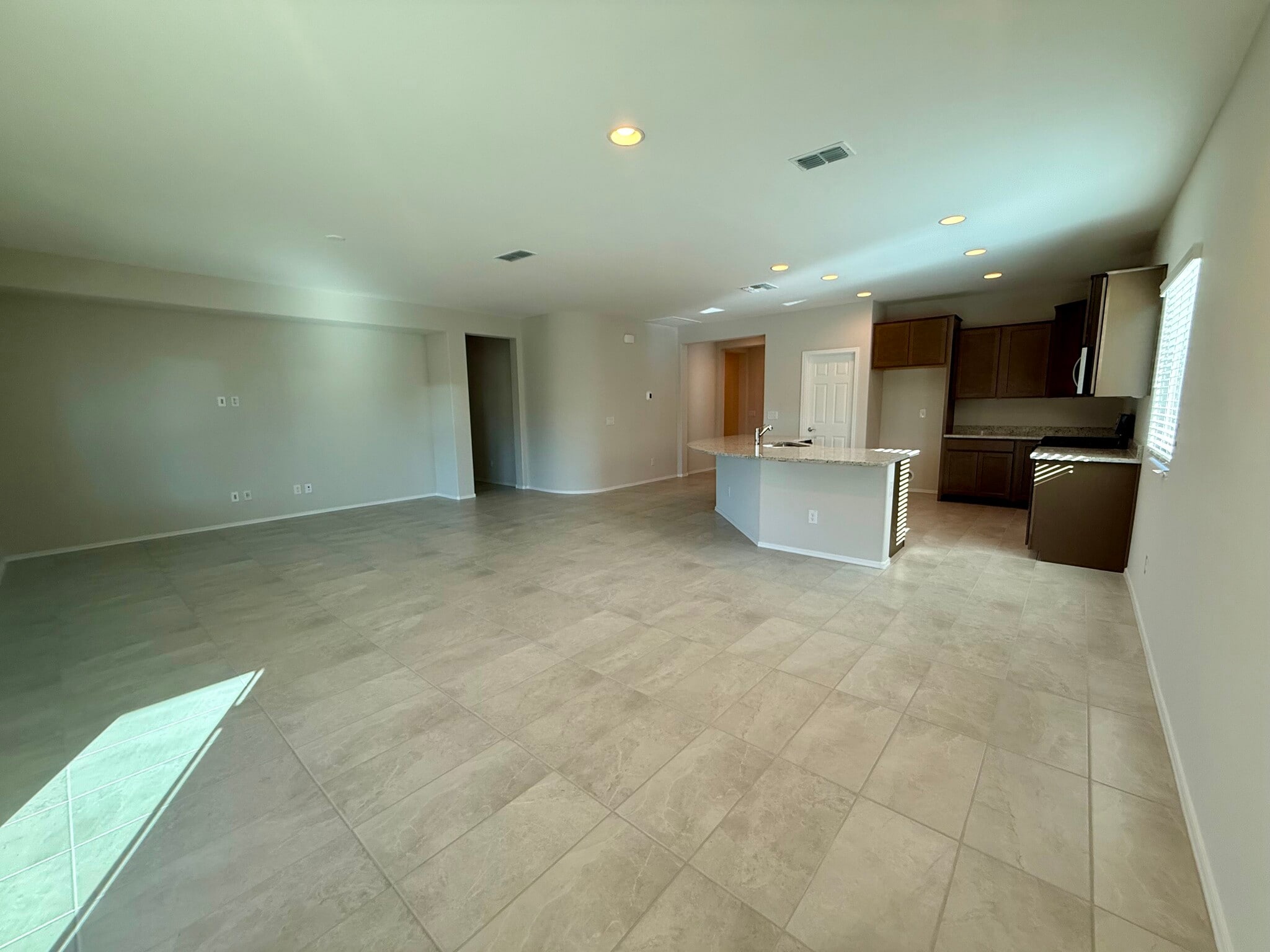 Living Room - 2926 N Coronado Dr