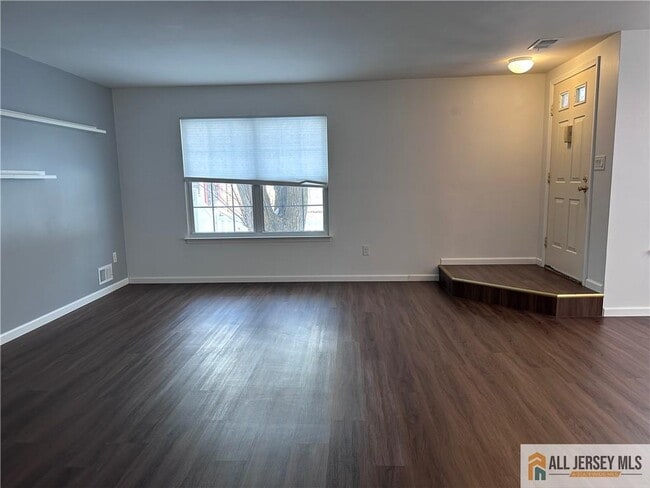 Building Photo - 12 Covington Ct