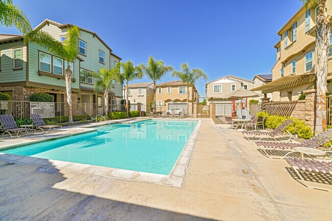 Building Photo - 211 W Tribella Ct