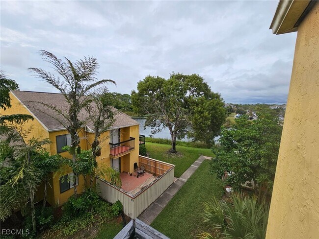 Building Photo - 2875 Winkler Ave