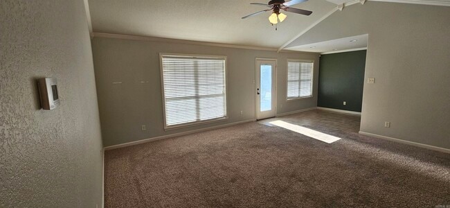 Building Photo - 37 Bryson Dr