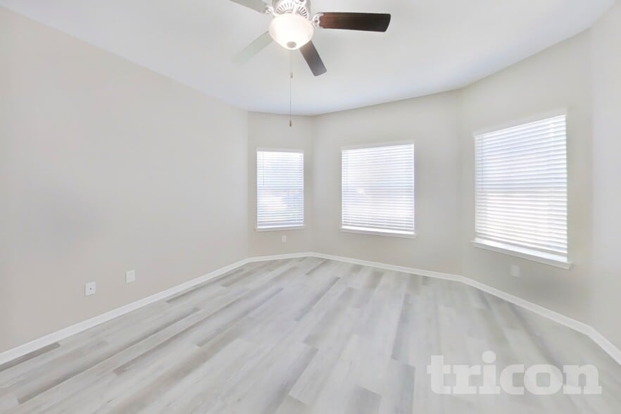 Building Photo - 692 Totem Trail Dr