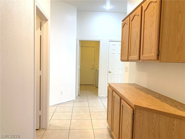 Building Photo - 3821 Bombastic Ct