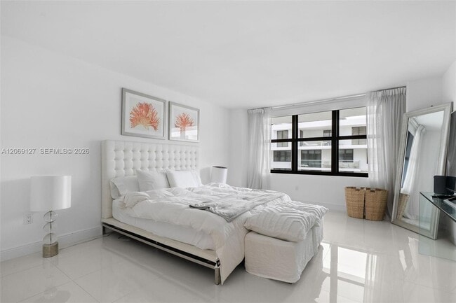 Building Photo - 9801 Collins Ave