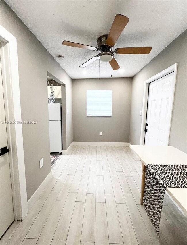 Building Photo - 11241 SW 7th Terrace