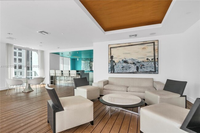 Building Photo - 500 Brickell Ave