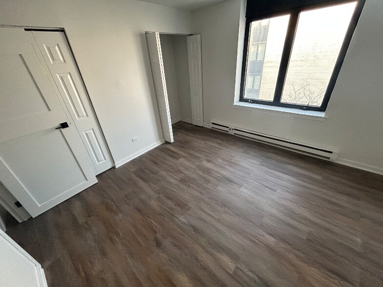 Building Photo - 9128 W Terrace Dr