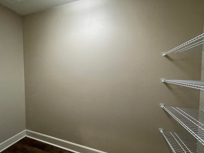 Building Photo - 505 Arbor Lake Dr