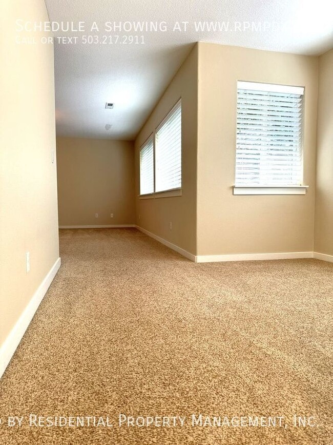Building Photo - 12490 SW Winterview Dr